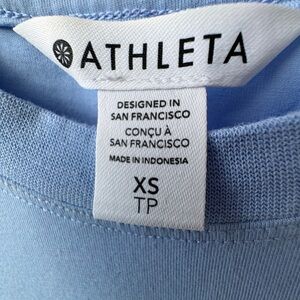Athleta Swallowtail Blue T-shirt XS